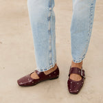 Mim shoes Zapato plano DOVI BURDEOS TACHAS