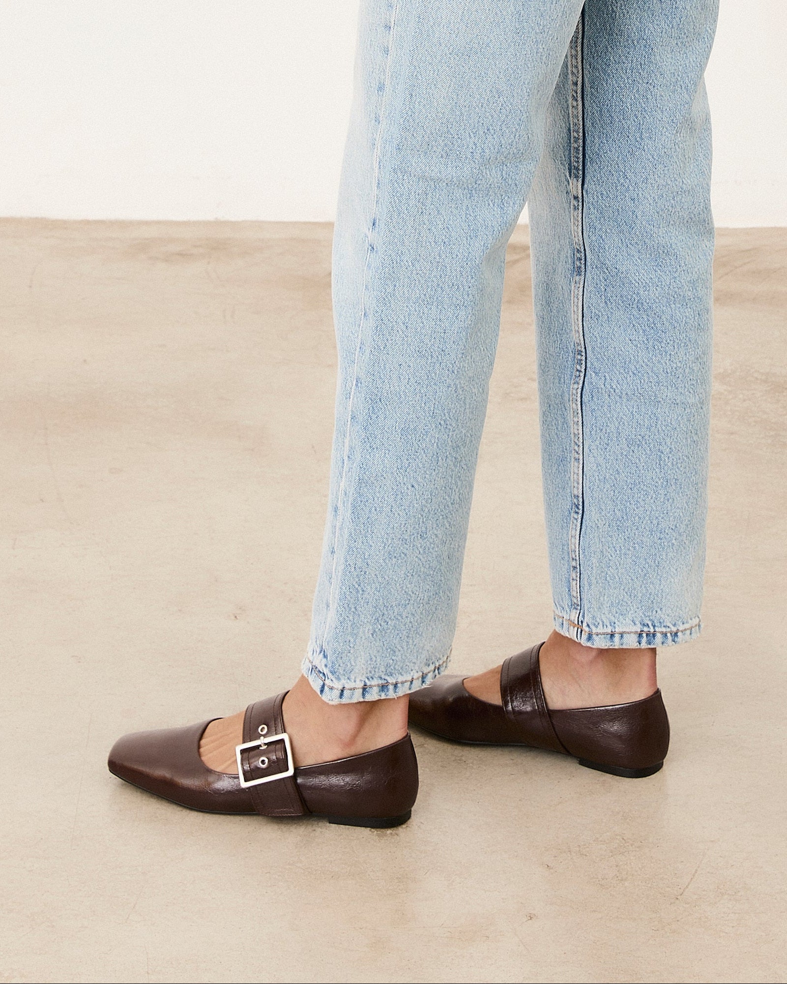 Mim shoes Zapato plano DOVI CHOCOLATE