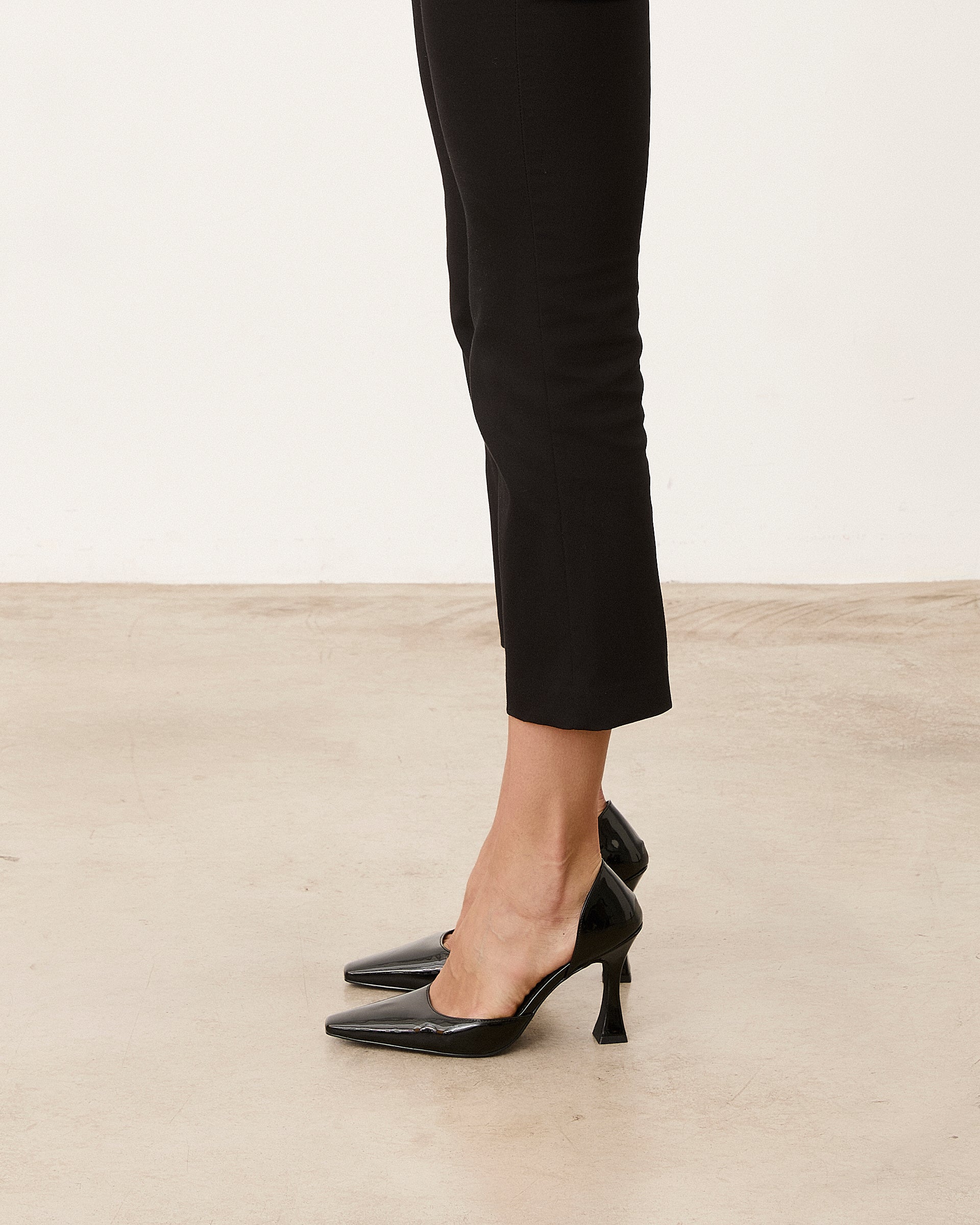 MIM Tacón cerrado DEAN NEGRO