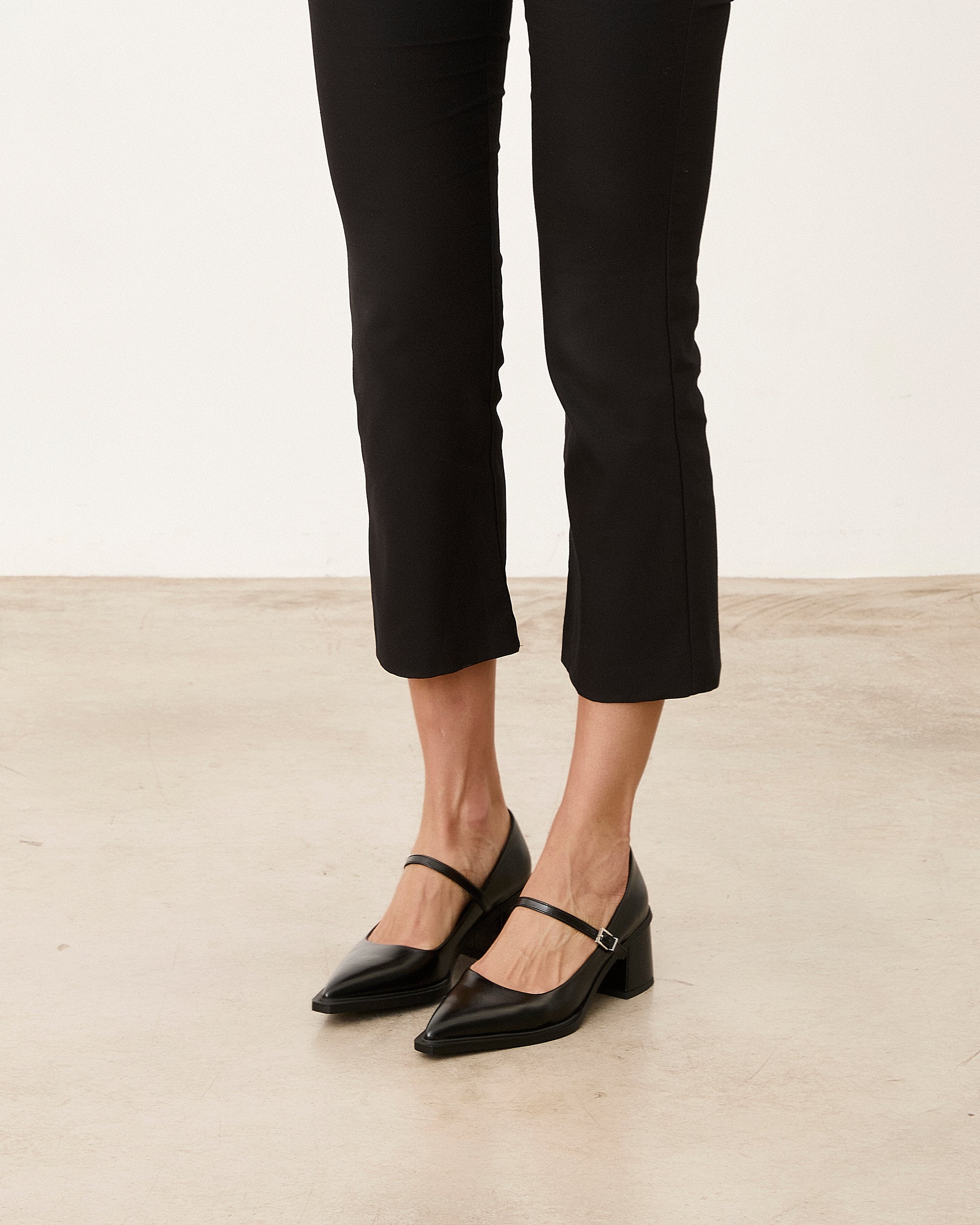 MIM Tacón cerrado RACHEL NEGRO