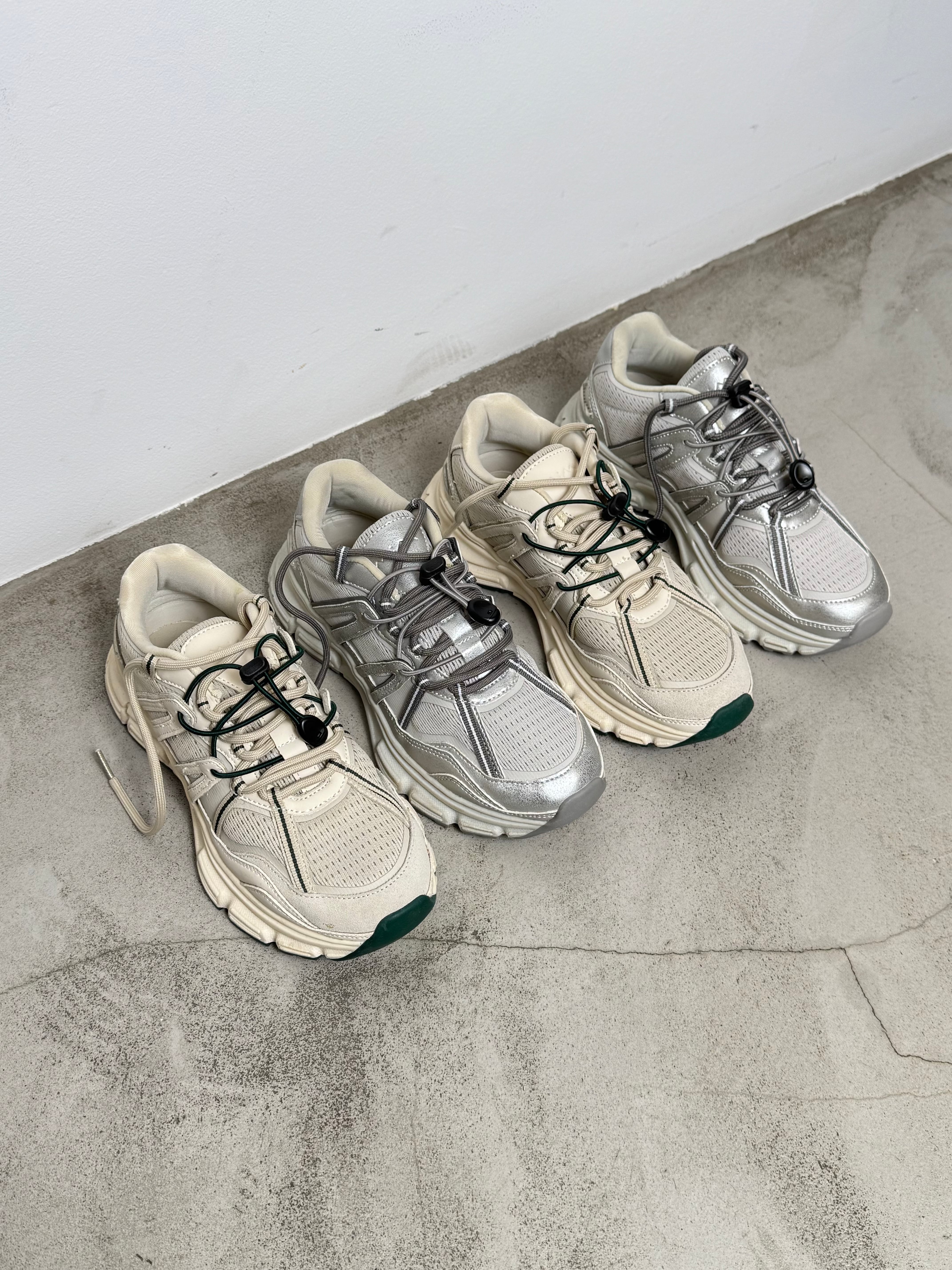 MIM Zapatilla M1990 Plata