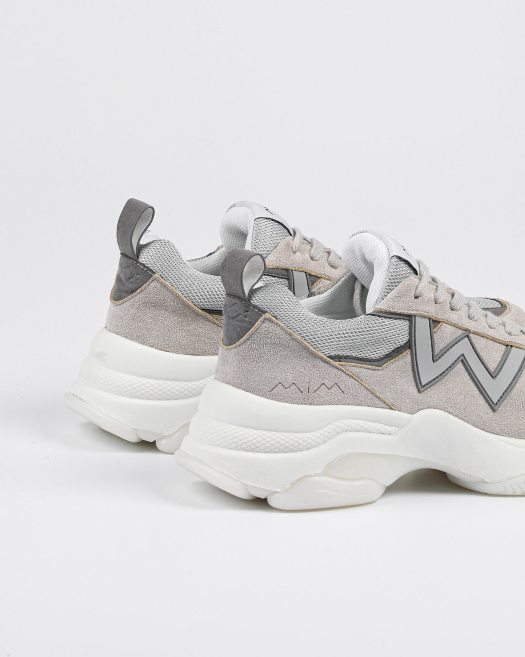 MIM Zapatilla STUDIO GRIS