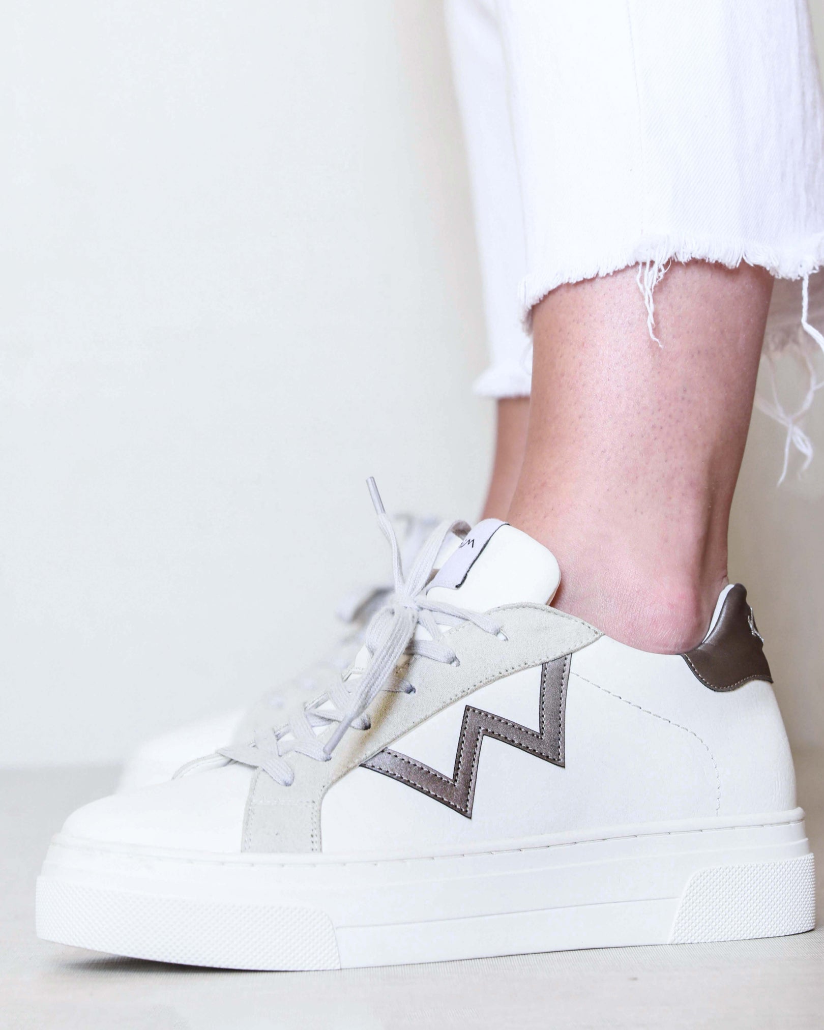 MIM Zapatilla ZELDA GRIS