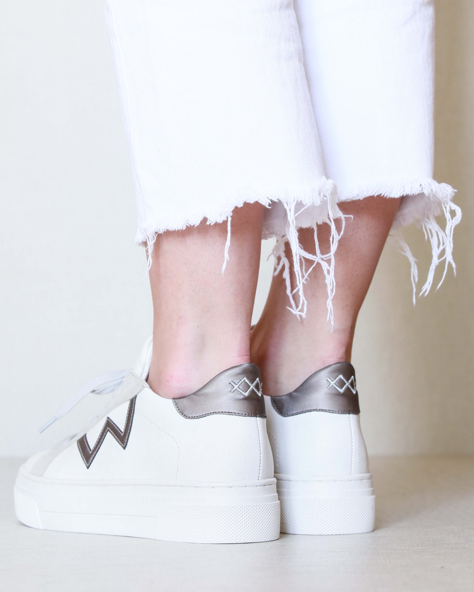 MIM Zapatilla ZELDA GRIS