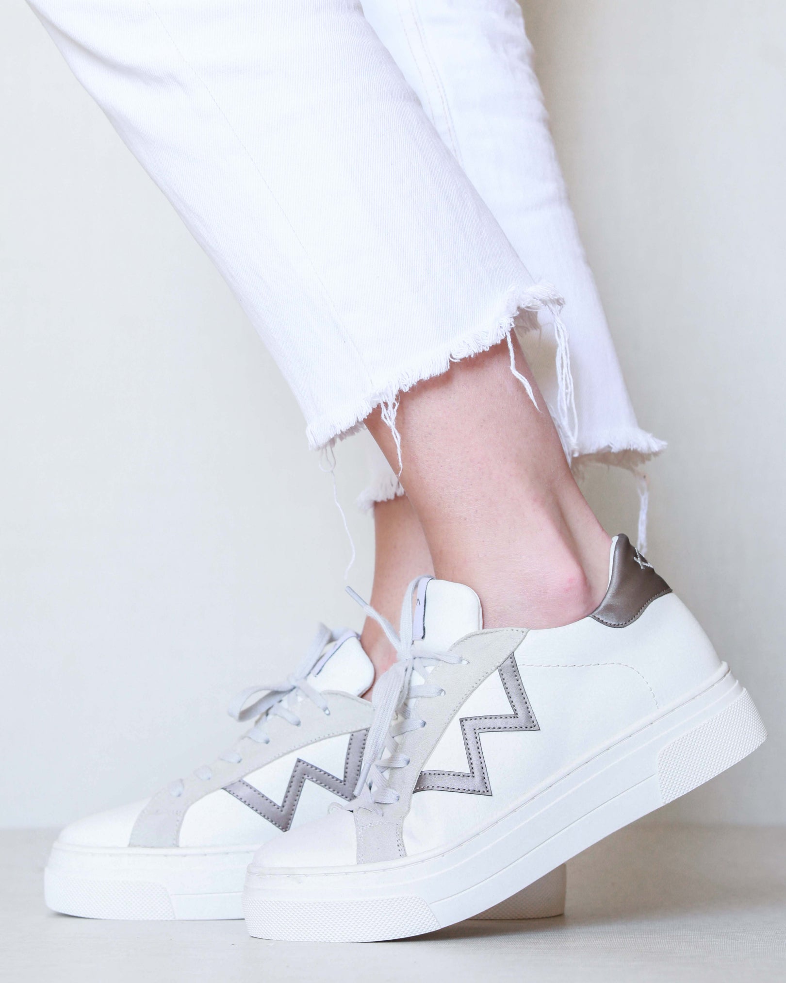 MIM Zapatilla ZELDA GRIS