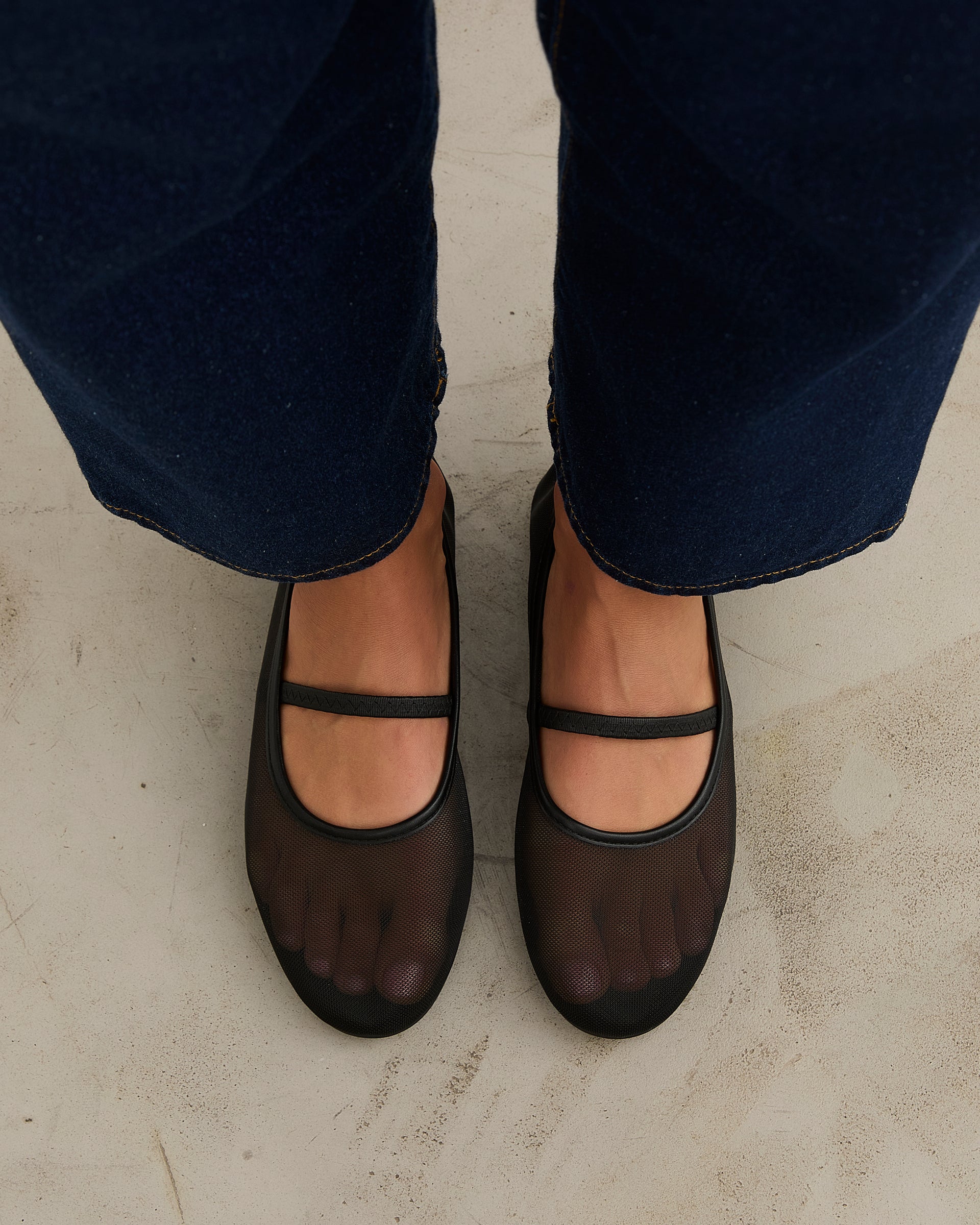 MIM Zapato cerrado Fler Negro