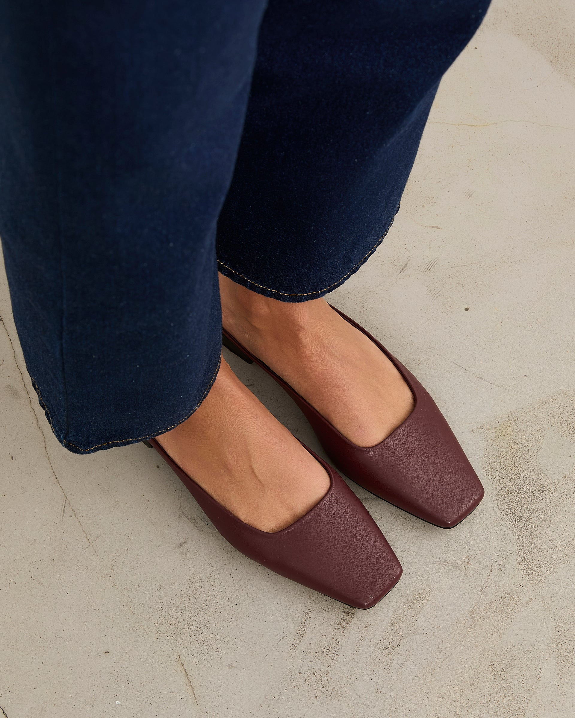 MIM Zapato cerrado Juliette Burdeos