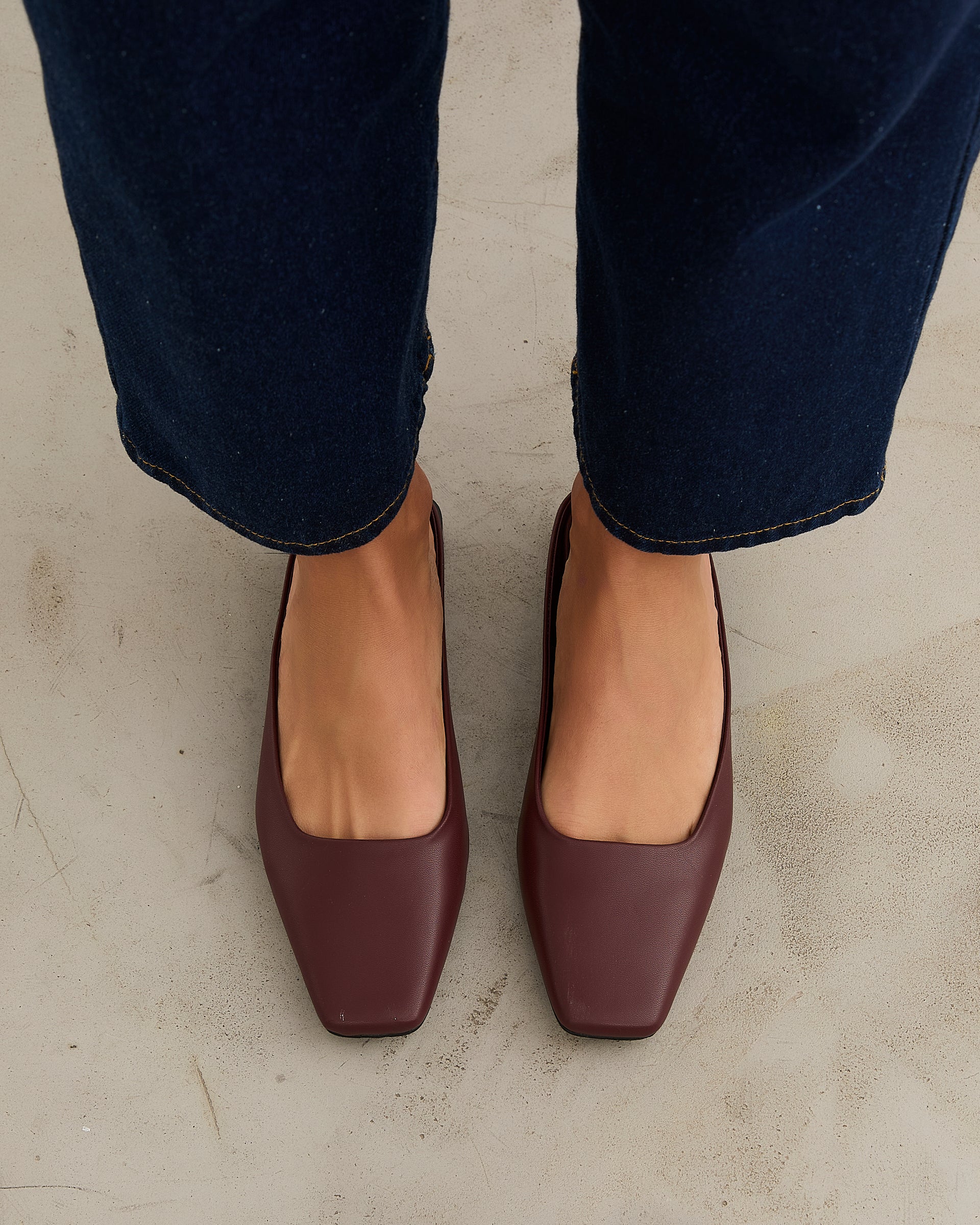 MIM Zapato cerrado Juliette Burdeos