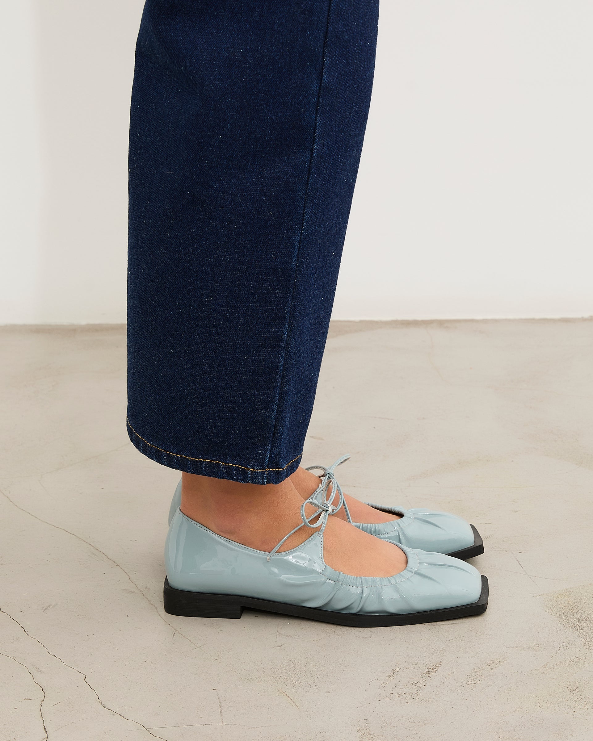 MIM Zapato cerrado Mace Celeste