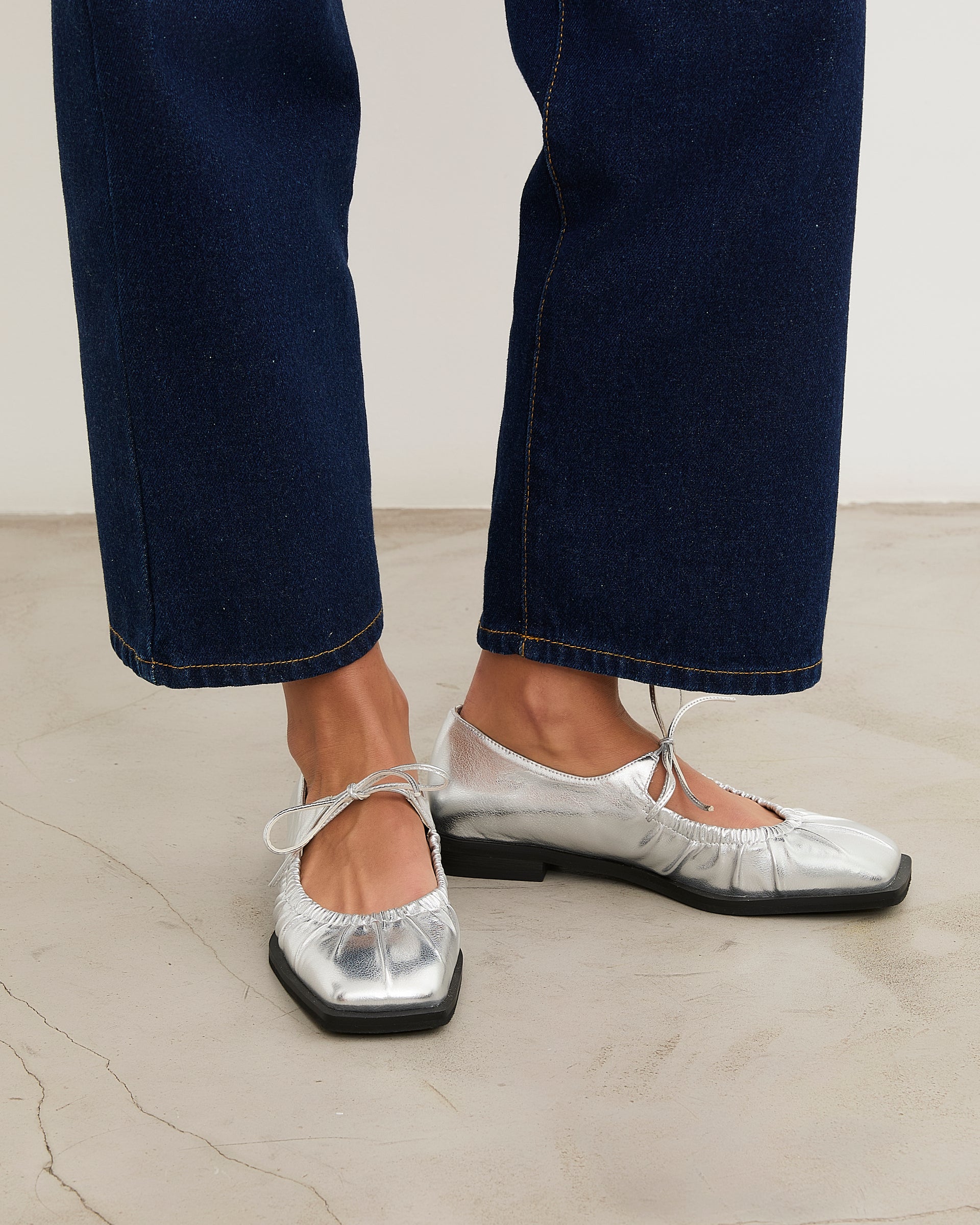 MIM Zapato cerrado Mace Plata