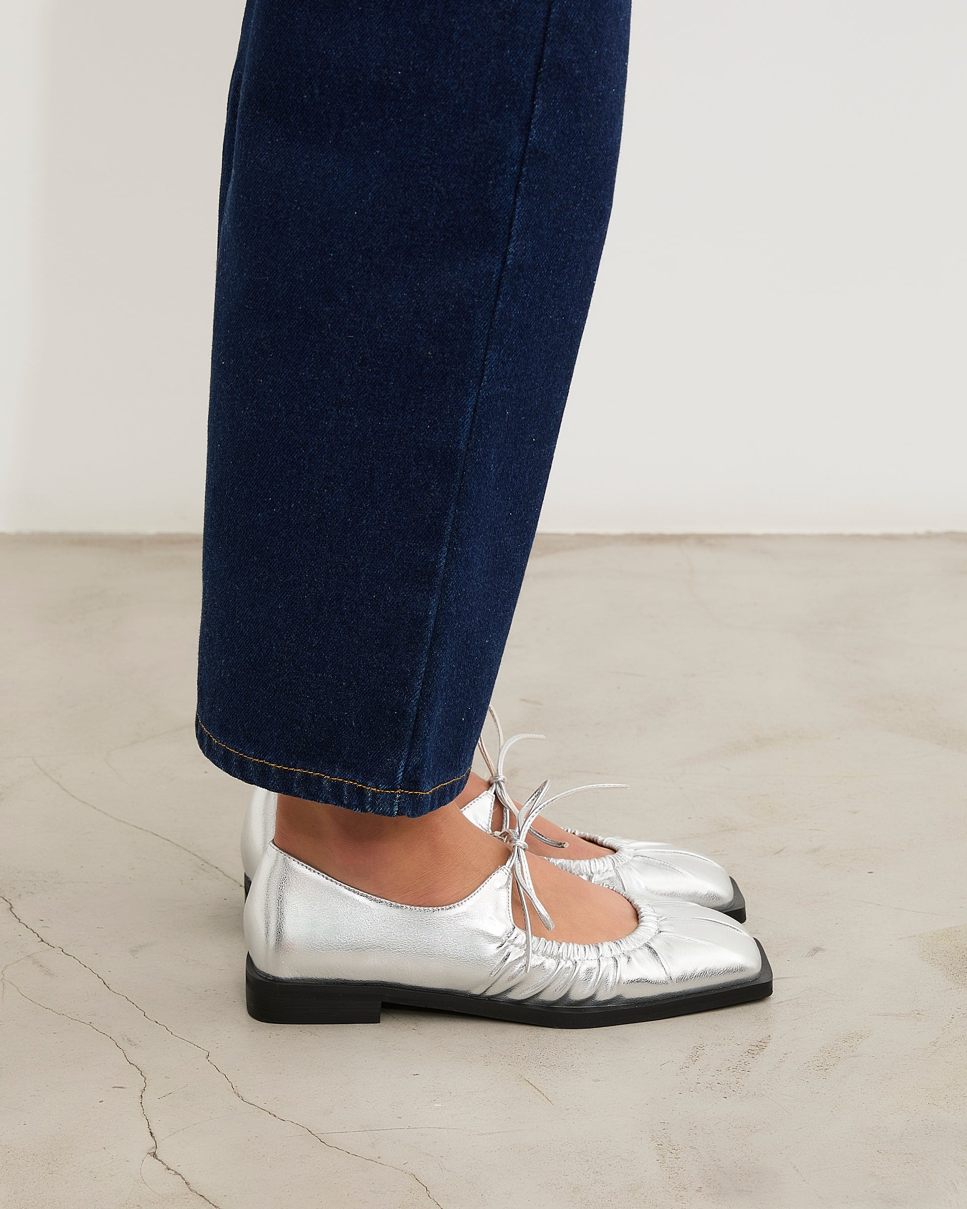 MIM Zapato cerrado Mace Plata