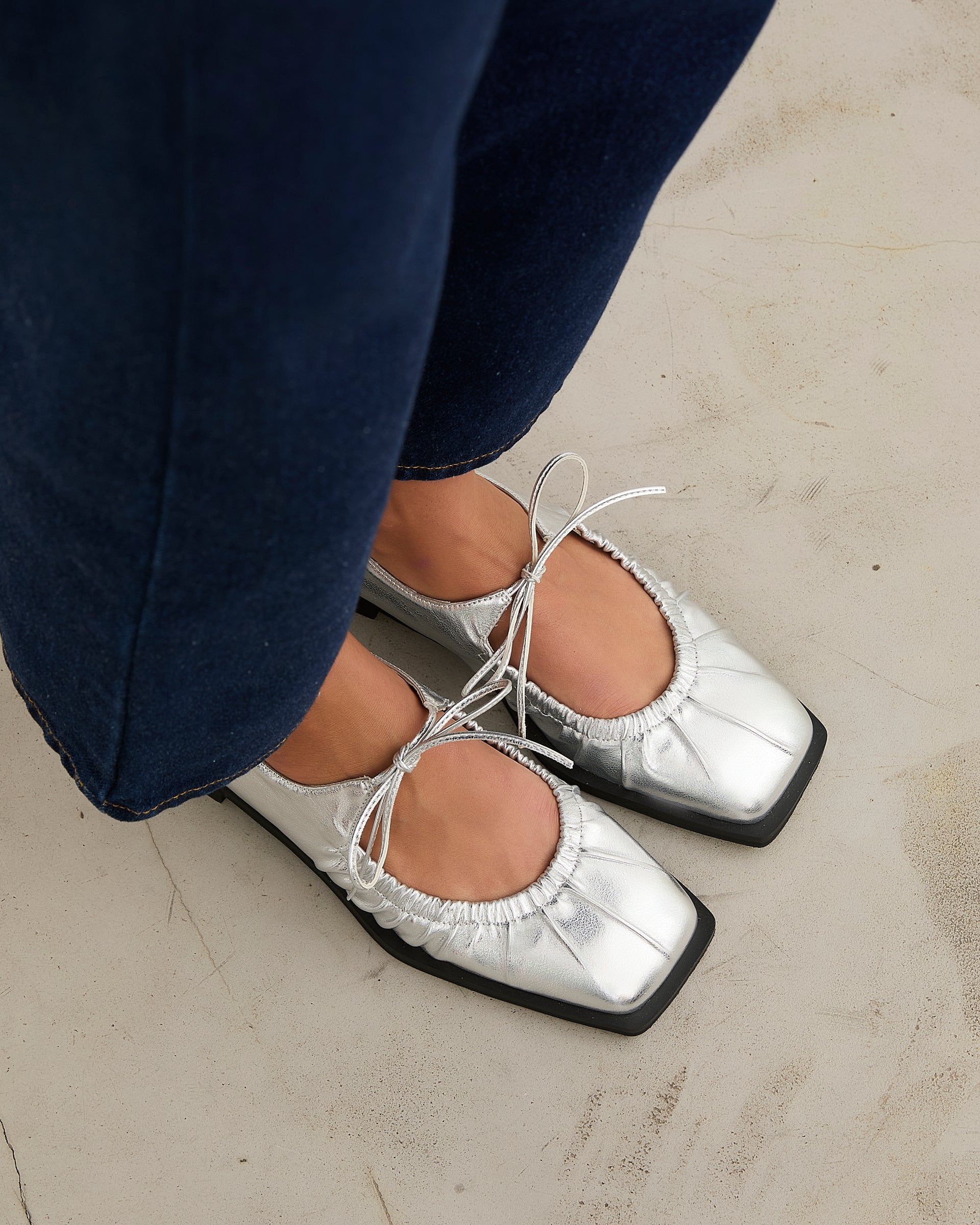 MIM Zapato cerrado Mace Plata