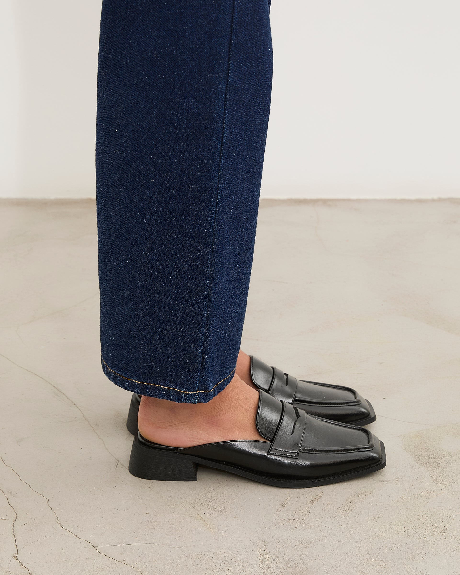 MIM Zapato cerrado Malcon Negro