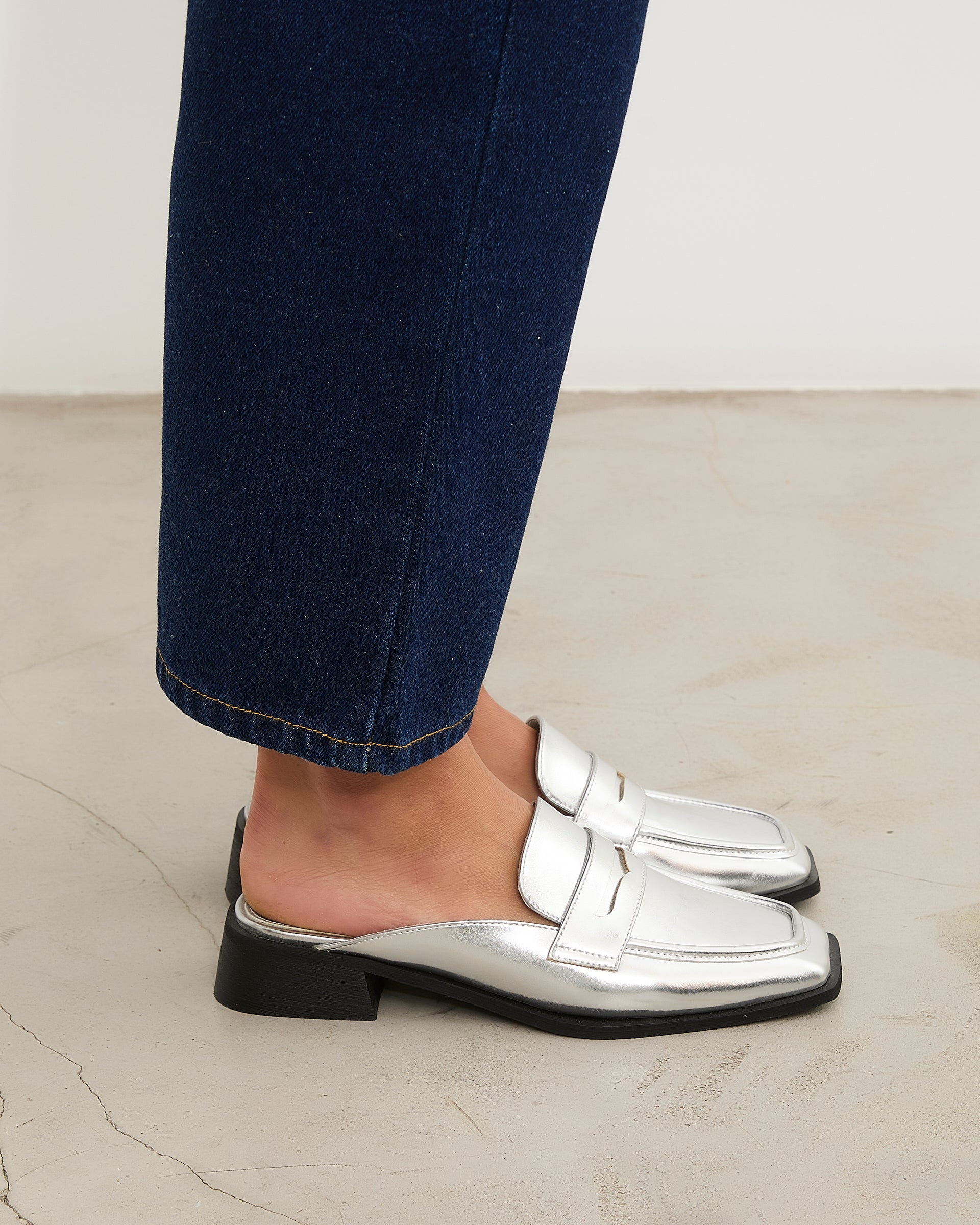 MIM Zapato cerrado Malcon Plata