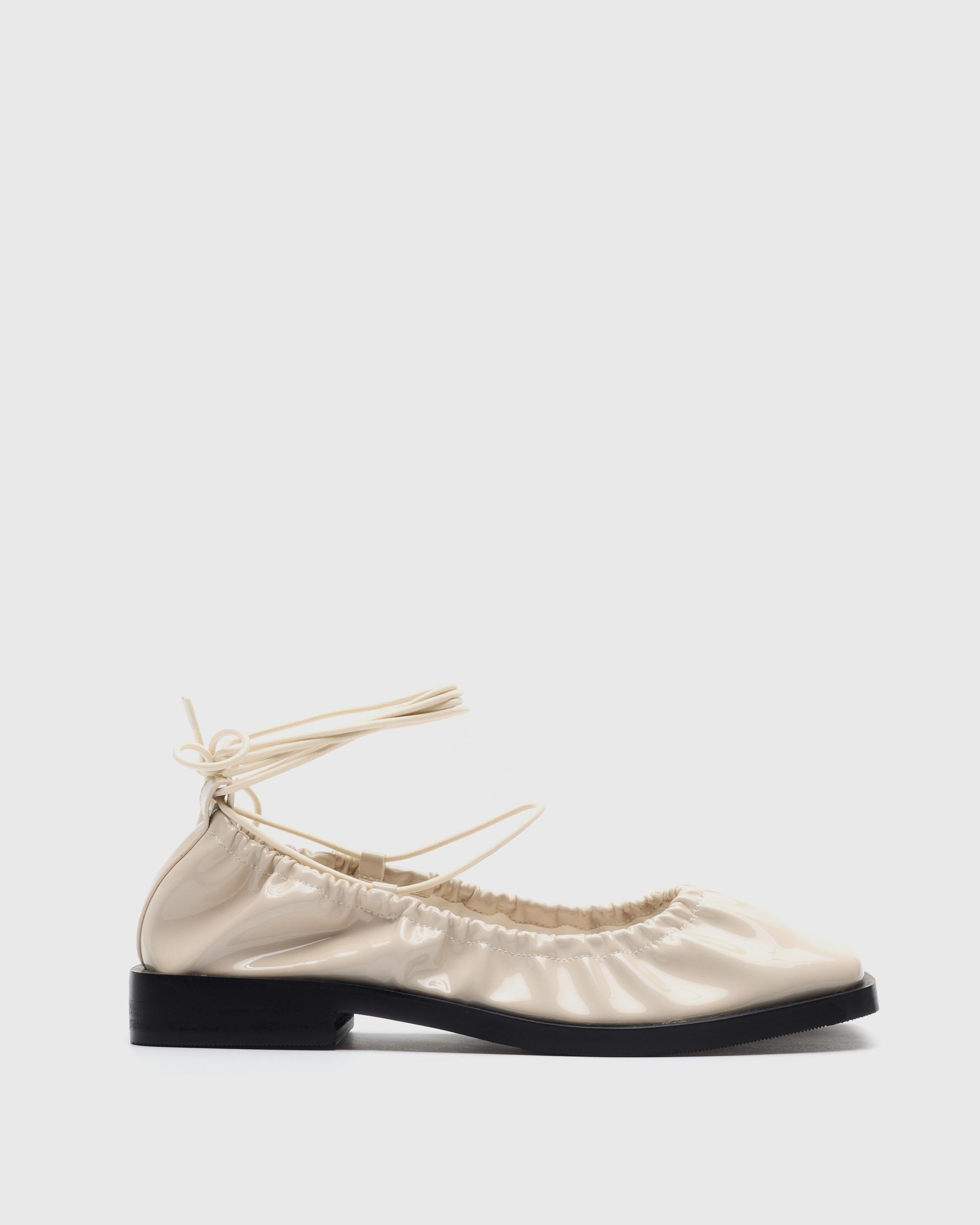 MIM Zapato cerrado Neska Off White