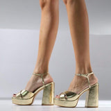 Sandalia Deja Vu Dorado