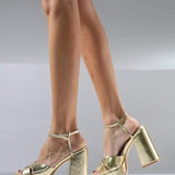 Sandalia Deja Vu Dorado